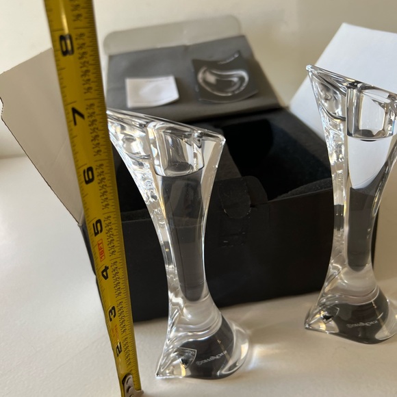 Orrefors of Sweden Pair of “Drop” Candlesticks Design by Martti Rytkonen - Picture 3 of 9